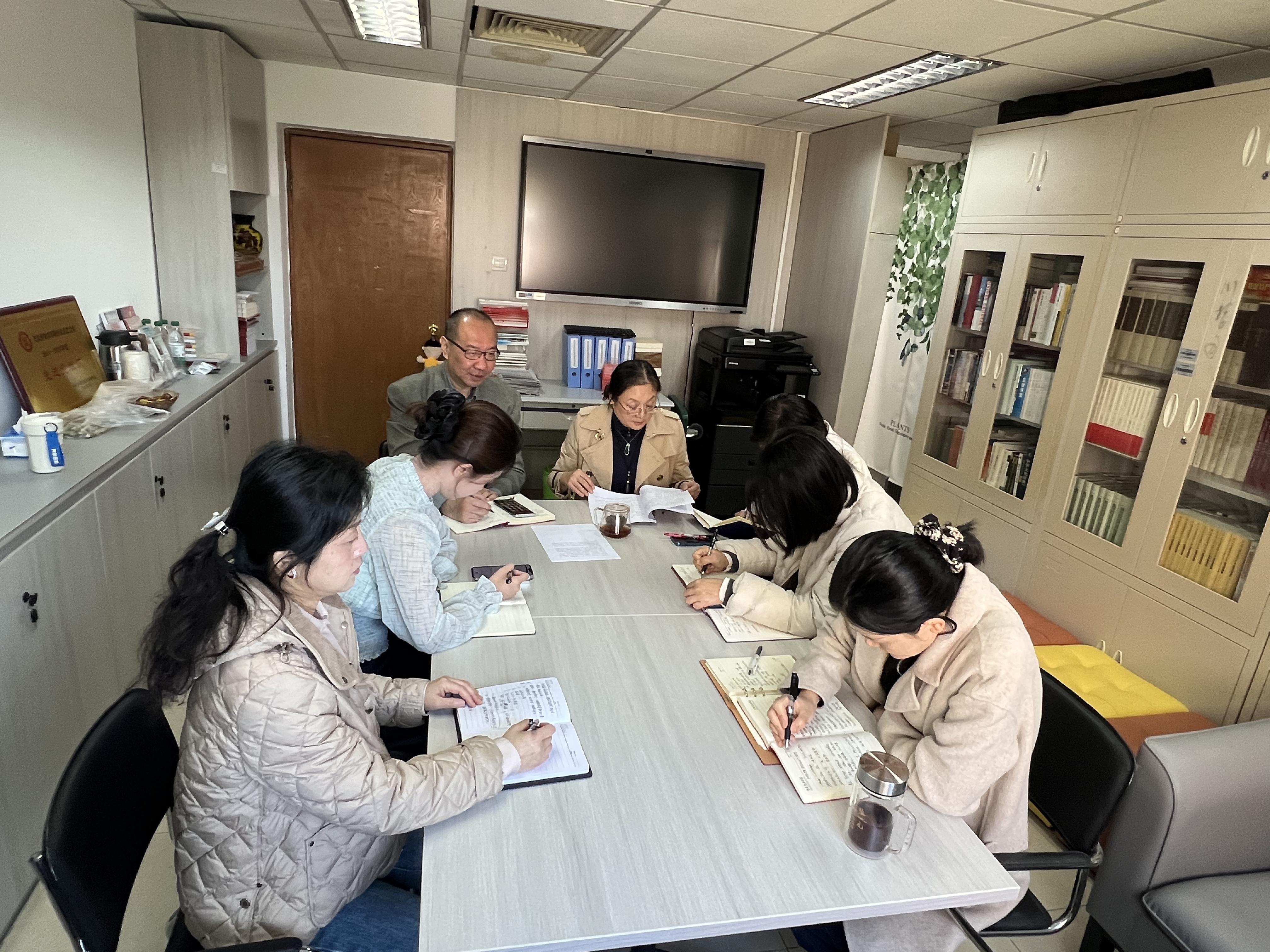 思想政治理论课教学部组织学习《中国共产党思想政治工作条例》